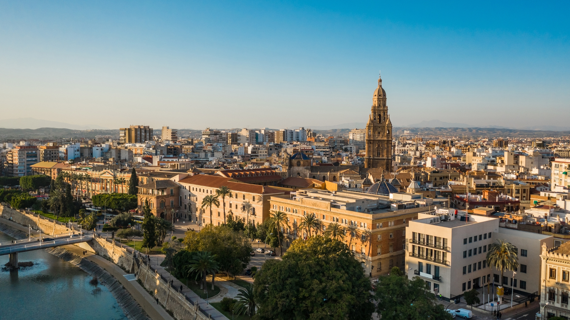 Paisaje urbano de la ciudad de Murcia.