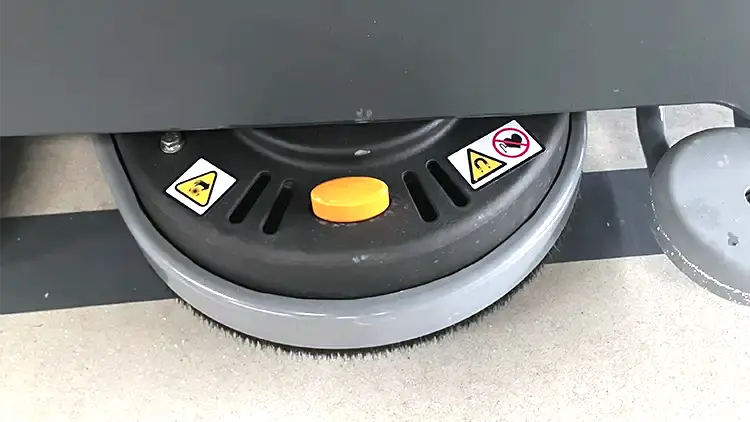 Anclaje magnético y desanclaje automático de cepillos de la BHIOR B700