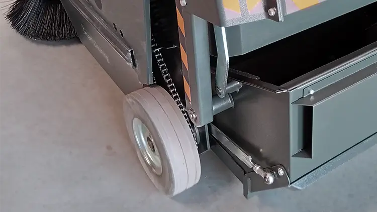 Sistema de tracción trasera de la barredora industrial BHIOR BS1440H